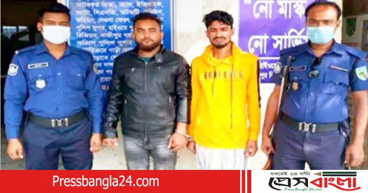 সোনারগাঁয়ে পিকআপ ভ্যান ছিনতাই কালে দুই ছিনতাইকারী পাকড়াও