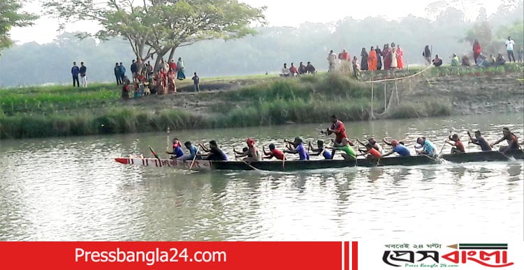 বিজয় দিবস উপলক্ষে নড়াইলে নৌকাবাইচ অনুষ্ঠিত