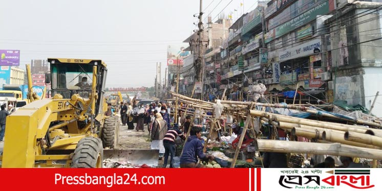 সিদ্ধিরগঞ্জে অবৈধ দোকান উচ্ছেদ