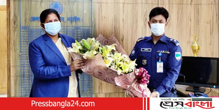 নড়াইল জেলা প্রশাসককে বিদায়ী সংবর্ধনা জেলা পুলিশের