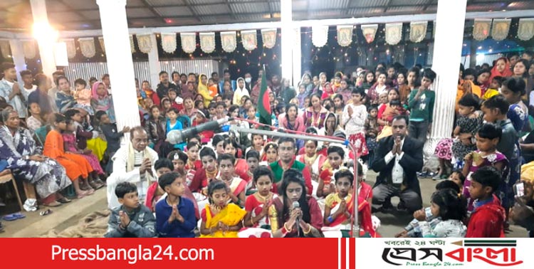 নবাবগঞ্জে বিজয় দিবসে দেশের জনগণের কল্যাণ কামনায় প্রার্থনা