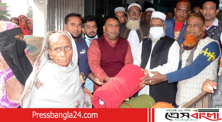 সিদ্ধিরগঞ্জে কাউন্সিলর ইকবালের উদ্যোগে শীতার্তদের মাঝে কম্বল বিতরণ