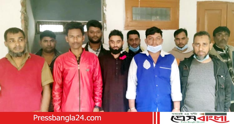না’গঞ্জে র‌্যাবের হাতে ৮৮৩ মোবাইলসহ ১০ চোর গ্রেফতার