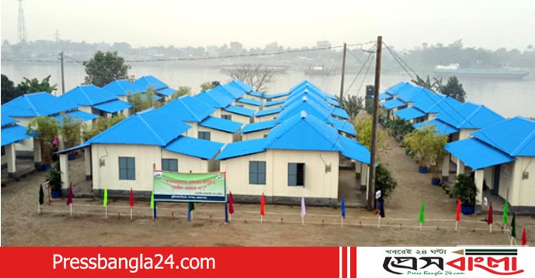 প্রধানমন্ত্রীর উদ্বোধনের অপেক্ষায় গৃহহীনদের জন্য নির্মিত ঘর