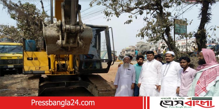 সিদ্ধিরগঞ্জে অর্ধ কোটি টাকা ব্যয়ে রাস্তা নির্মাণ কাজের উদ্বোধন