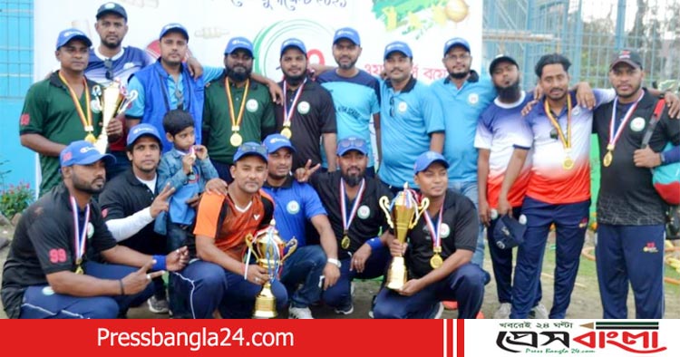 "নারায়ণগঞ্জ ৯৯" আয়োজিত ক্রিকেট টুর্ণামেন্ট’র ফাইনাল খেলা অনুষ্ঠিত