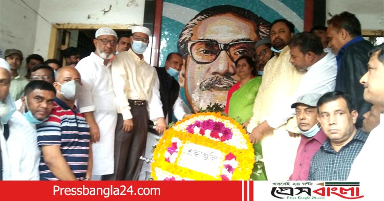 ৭মার্চ উপলক্ষে বঙ্গবন্ধুর প্রতিকৃতিতে শ্রদ্ধা নিবেদন