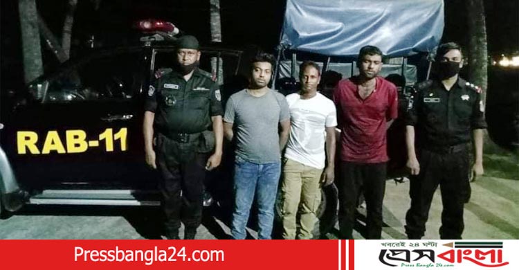 শ্রীনগরে র‌্যাবের অভিযানে ইয়াবাসহ ৩ মাদক ব্যবসায়ী গ্রেফতার 