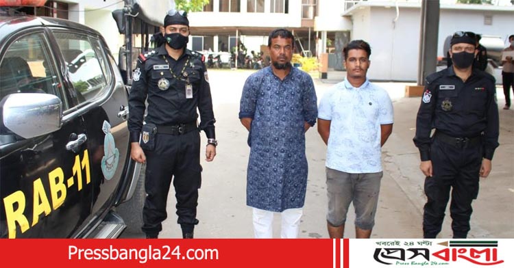 সাইনবোর্ড থেকে ২ পরিবহন চাঁদাবাজ গ্রেফতার 