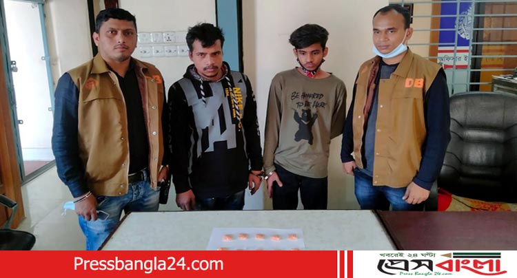 ৫শ পিছ ইয়াবা সহ দুই মাদক ব্যবসায়ী গ্রেফতার